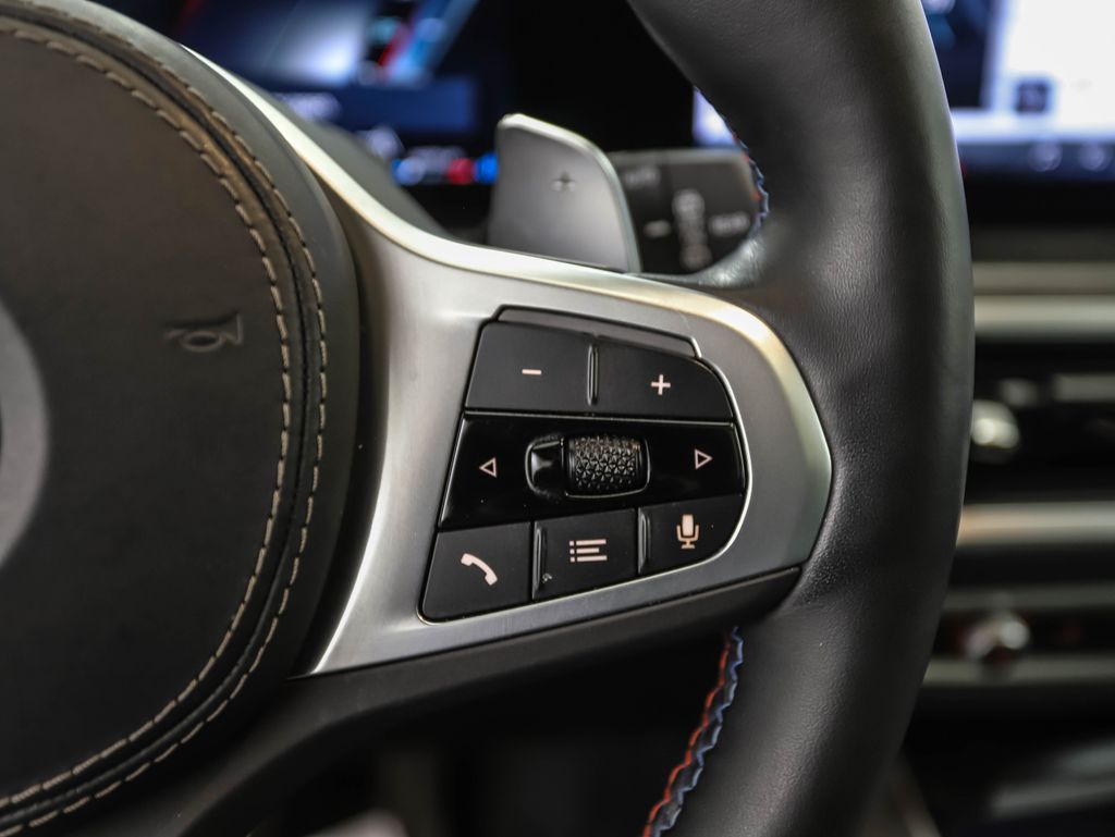 Thumbnail: 2024 BMW X7 - 13