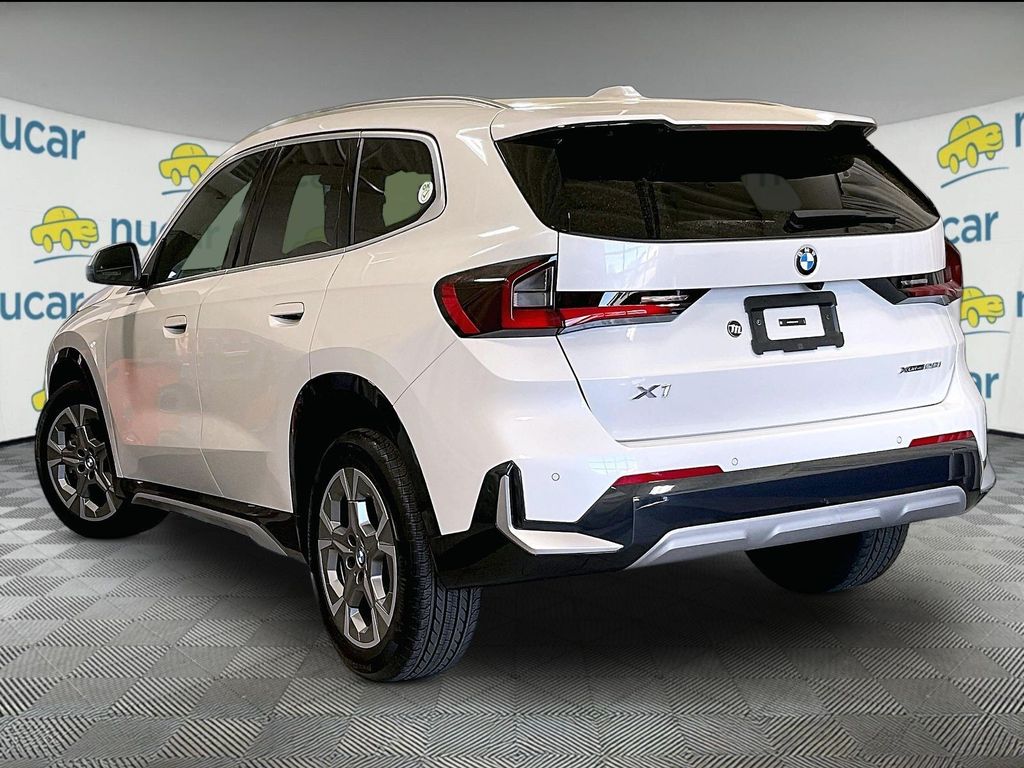 2025 BMW X1 — photo 4
