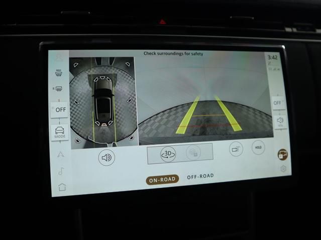 Thumbnail: 2026 Land Rover Range Rover - 17