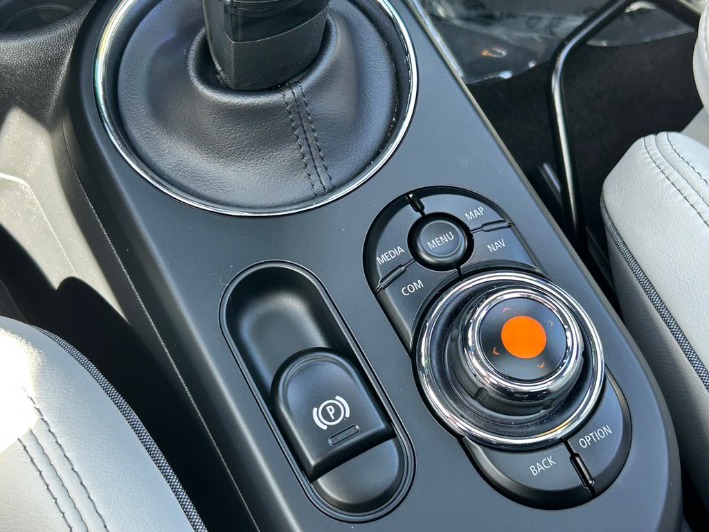 2021 MINI Cooper SE 28