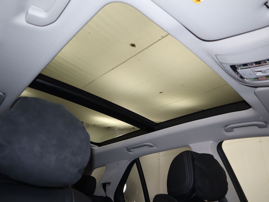 Thumbnail: 2026 Mercedes-Benz GLE - 20