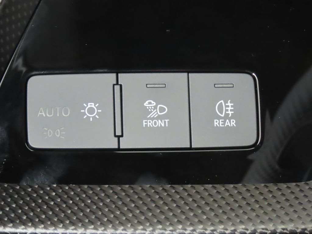 Thumbnail: 2026 Audi RS 3 - 17