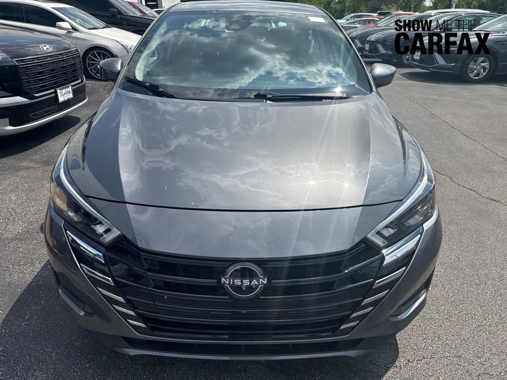Gray (Gun Metallic) 2025 Nissan Versa Sedan Front-Wheel Drive Continuously Variable Transmission