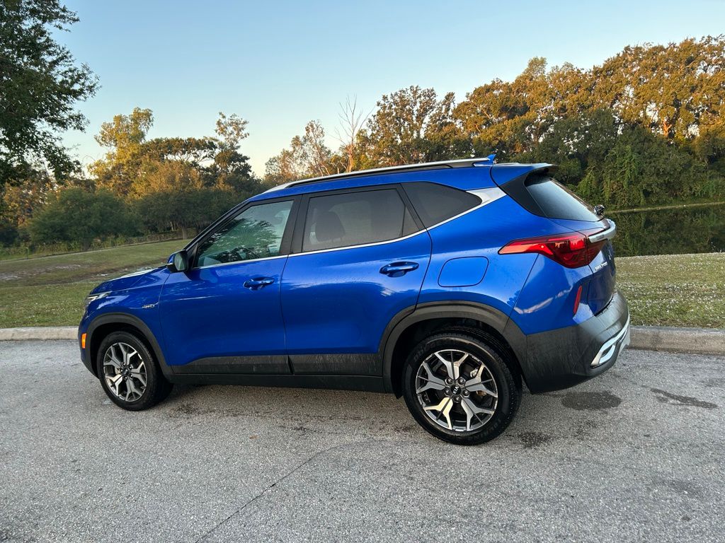 Thumbnail: 2021 Kia Seltos - 3