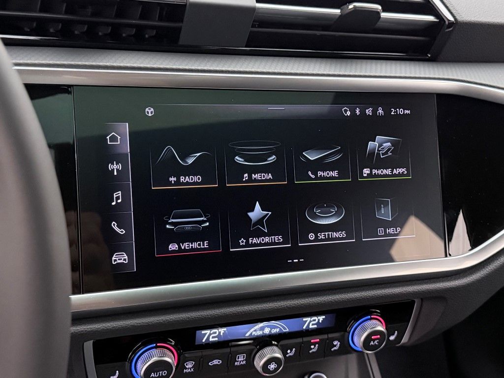 Thumbnail: 2025 Audi Q3 - 32