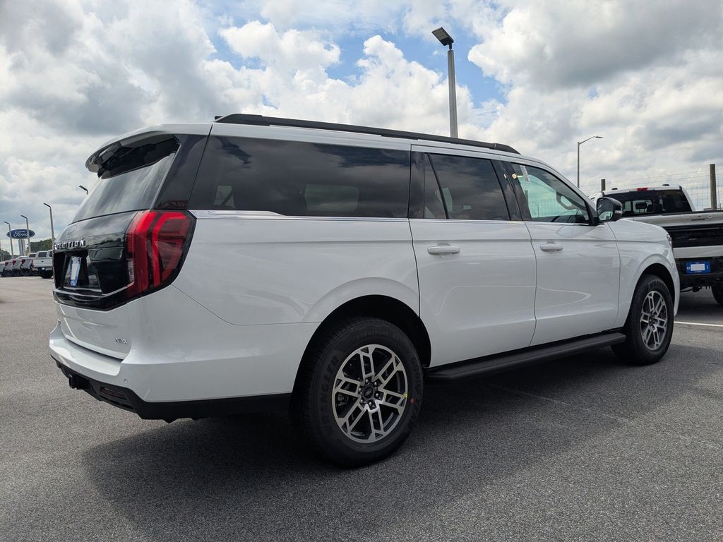 2026 Ford Expedition Max Active MAX
