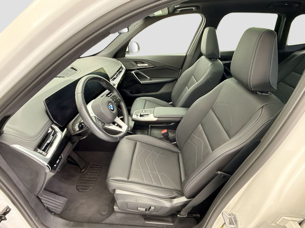 Thumbnail: 2025 BMW X1 - 18