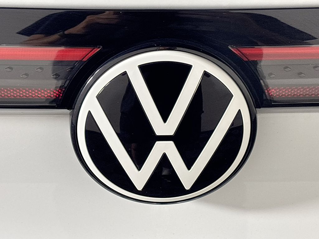2021 Volkswagen ID.4 Pro