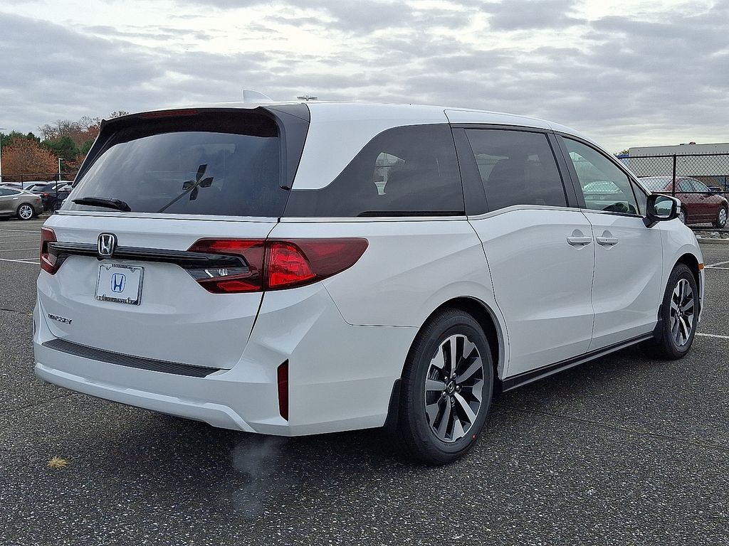 2025 Honda Odyssey EX-L 3