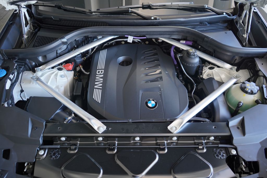 Thumbnail: 2026 BMW X5 - 22