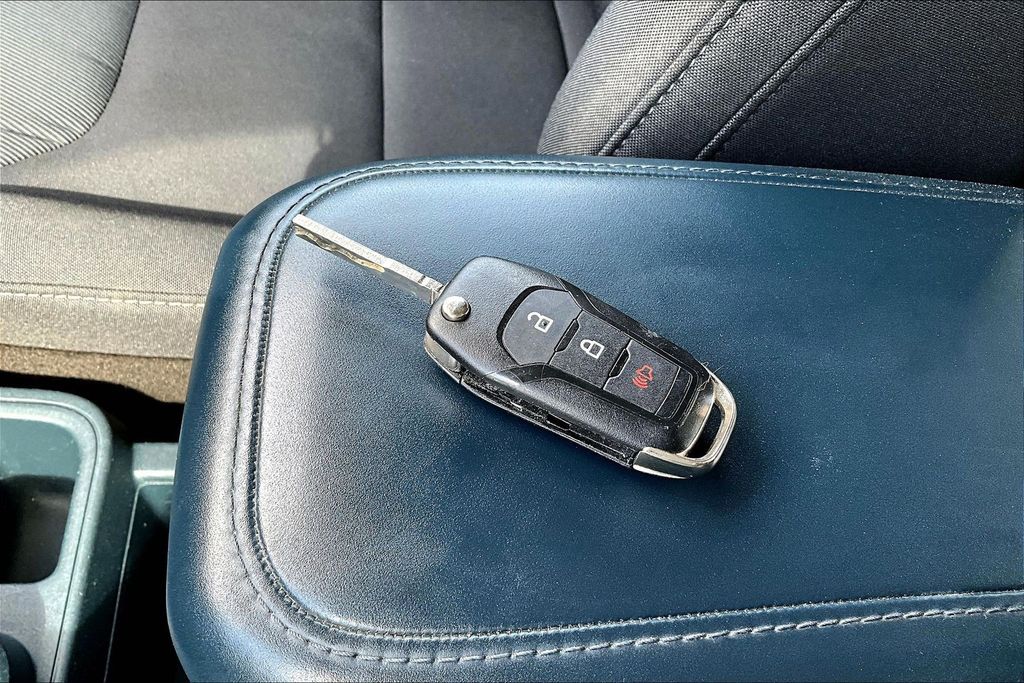 2022 Ford Maverick XL - 10