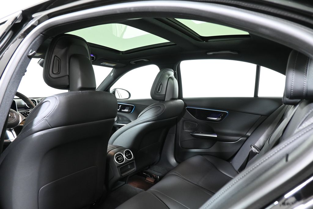 Thumbnail: 2025 Mercedes-Benz C-Class - 30