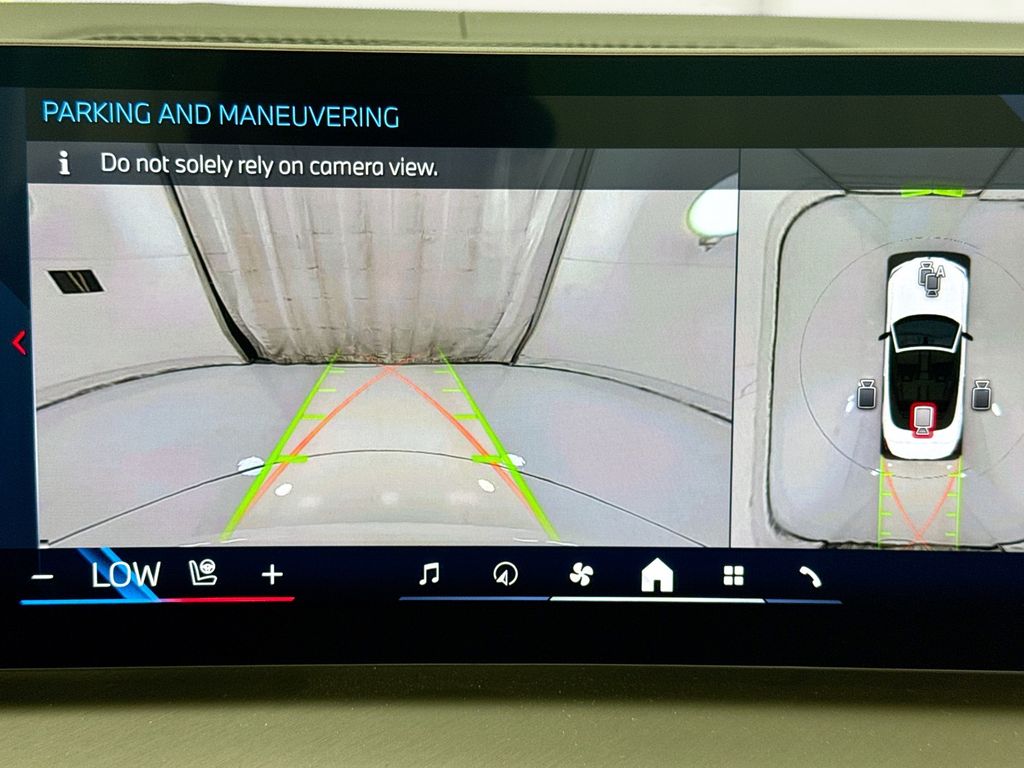 Thumbnail: 2026 BMW 4 Series - 15