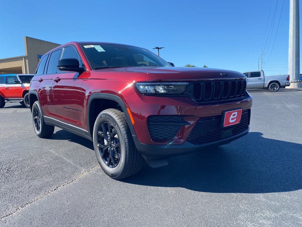 2025 Jeep Grand Cherokee Altitude X RWD