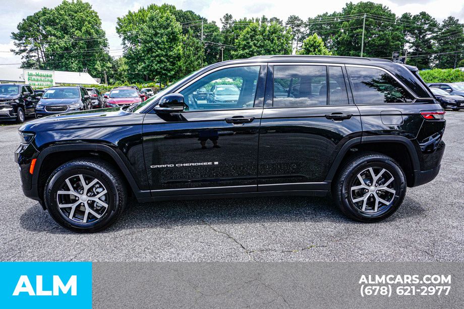 2024 Jeep Grand Cherokee Limited photo 4