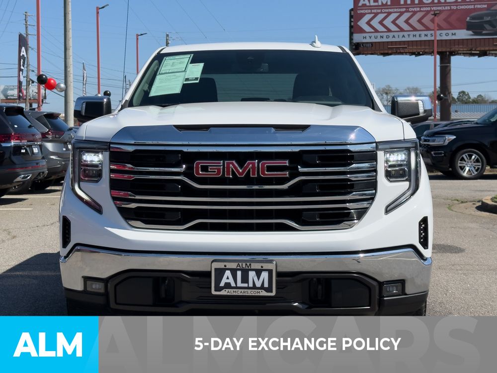 Used 2025 Summit White GMC SLT image 3