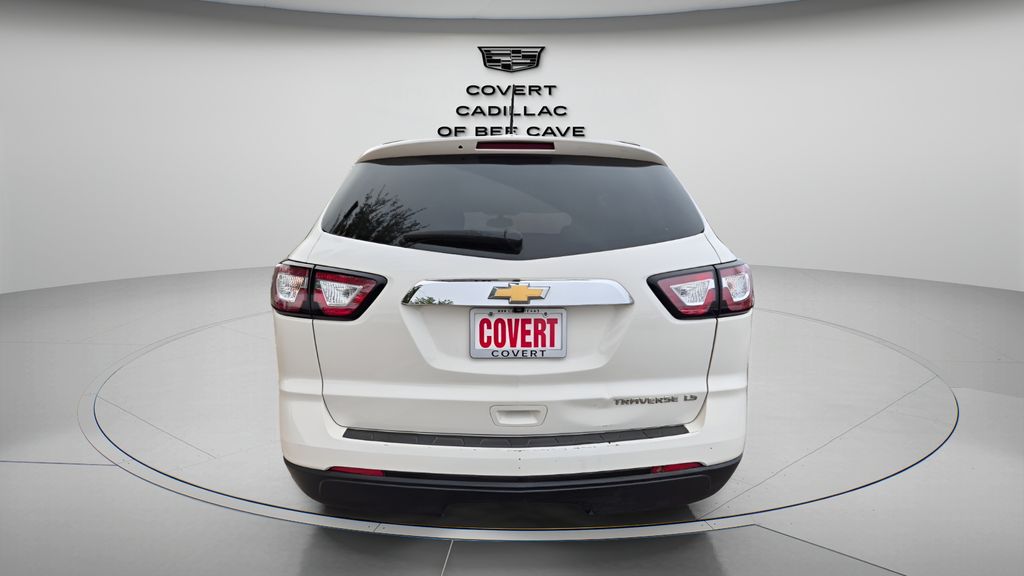 Used 2015 White Chevrolet LS image 8