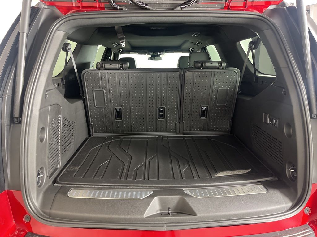 Thumbnail: 2026 Chevrolet Suburban - 19