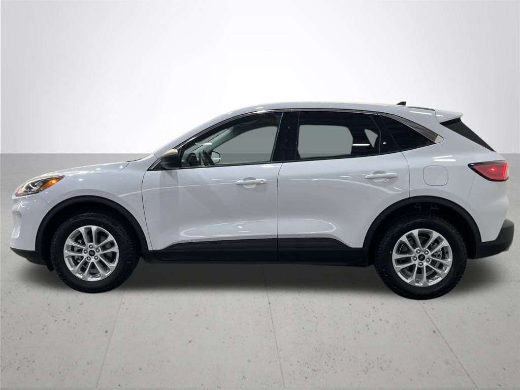 2022 Ford Escape Hybrid SE