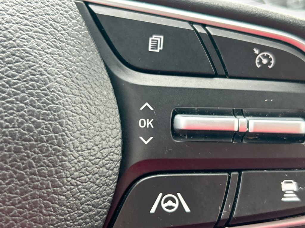 Thumbnail: 2023 Hyundai Santa Fe - 17