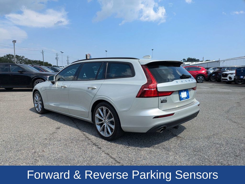 2020 Volvo V60 T5 Momentum