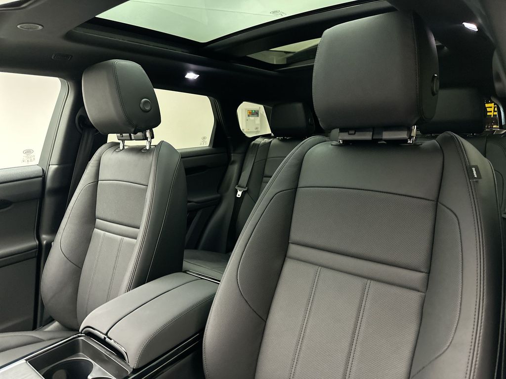 2026 Land Rover Range Rover Evoque S 9