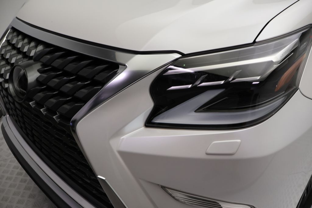 Thumbnail: 2023 Lexus GX - 3