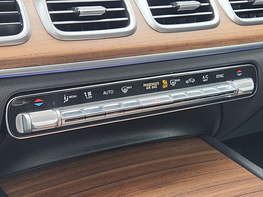 Thumbnail: 2025 Mercedes-Benz GLE - 16