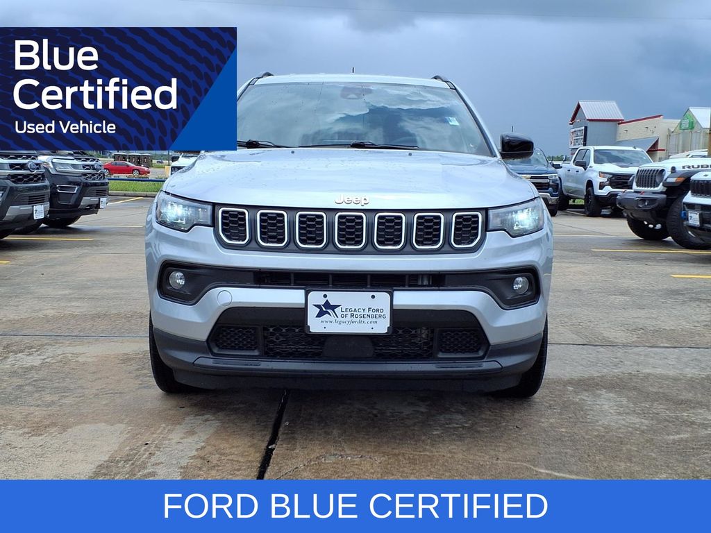 2024 Jeep Compass Latitude - 2