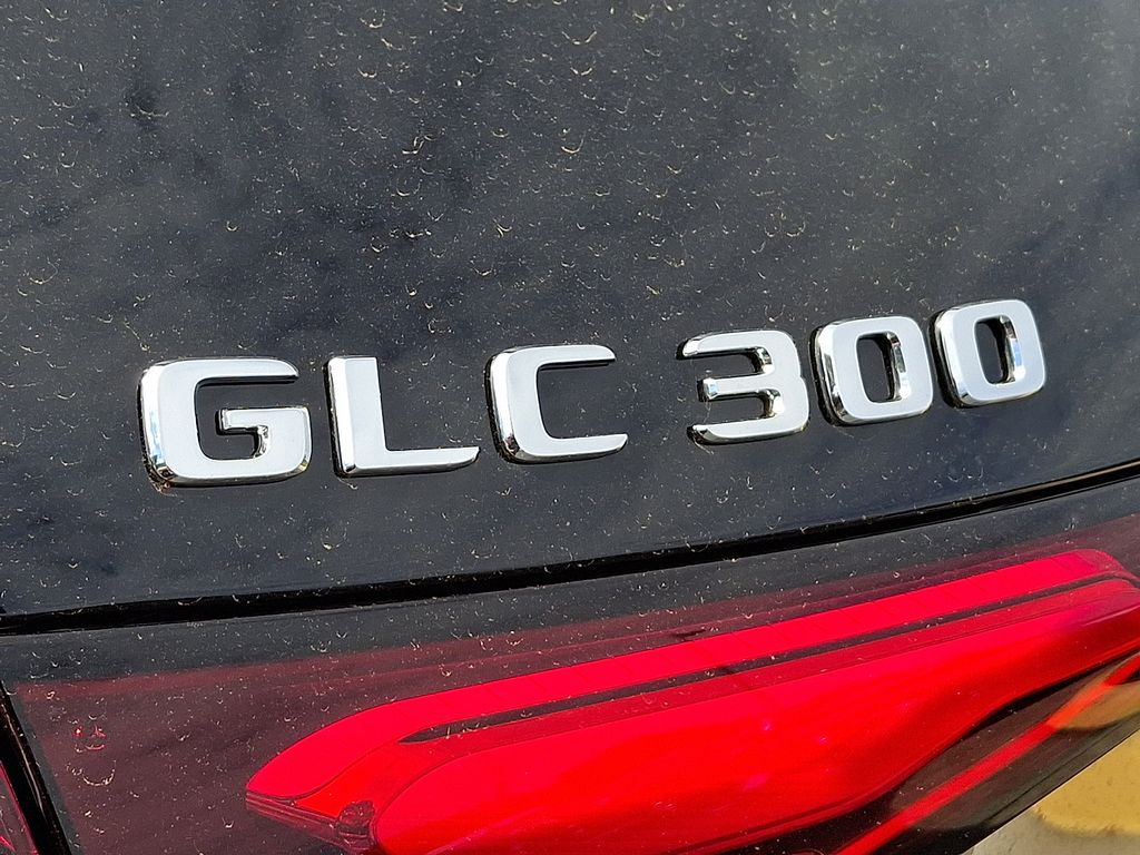 Thumbnail: 2026 Mercedes-Benz GLC - 19