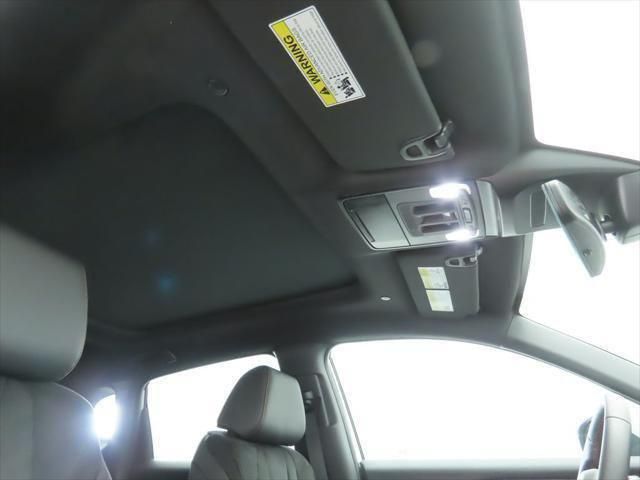 Thumbnail: 2025 Acura ADX - 18