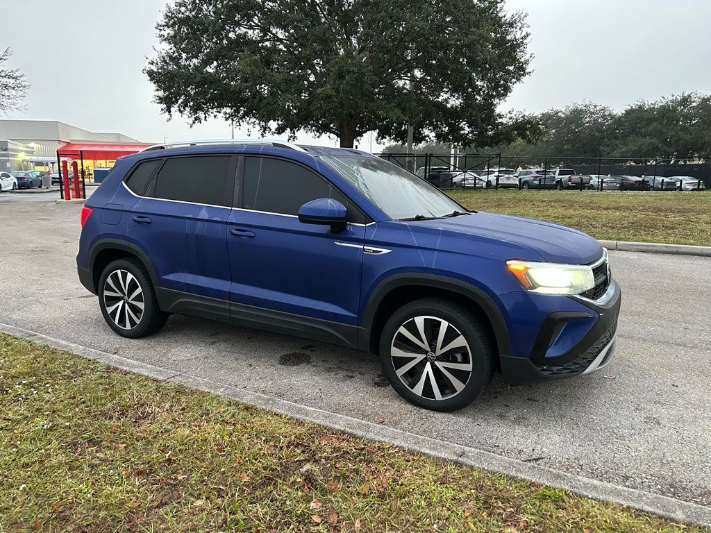 Thumbnail: 2022 Volkswagen Taos - 7