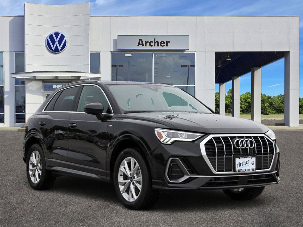 Mythos Black Metallic 2025 Audi Q3 SUV / Crossover All-Wheel Drive 8-Speed Automatic
