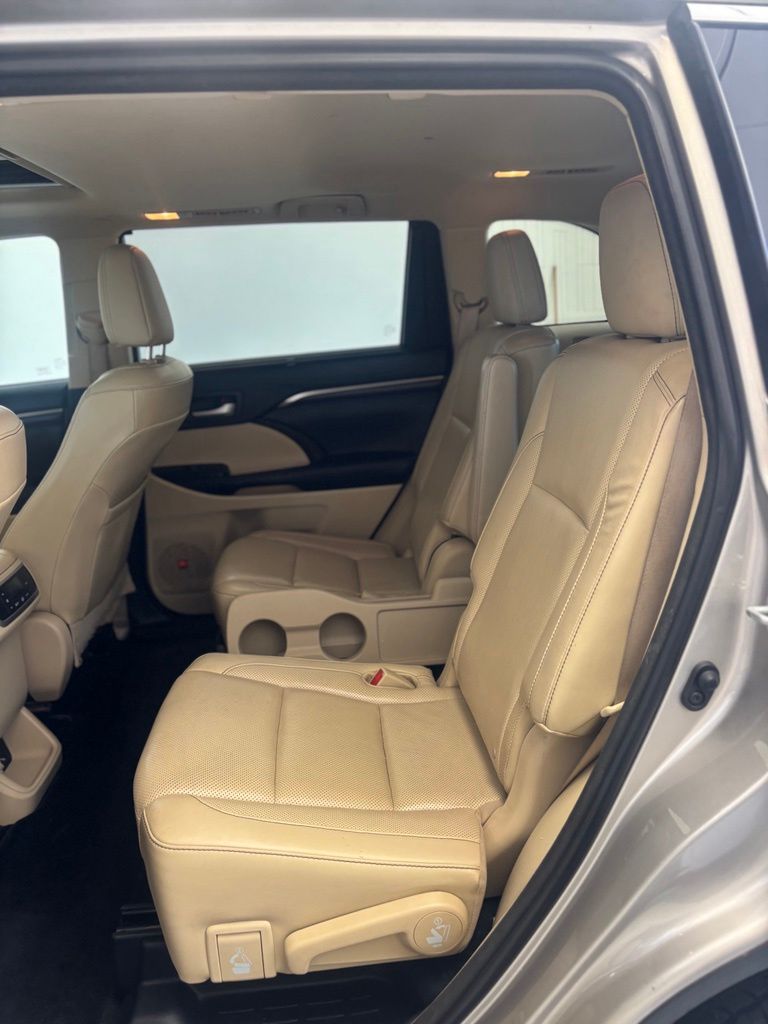 Used 2015 Toyota Highlander SUV