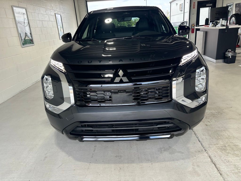 New 2026 Mitsubishi Outlander SUV