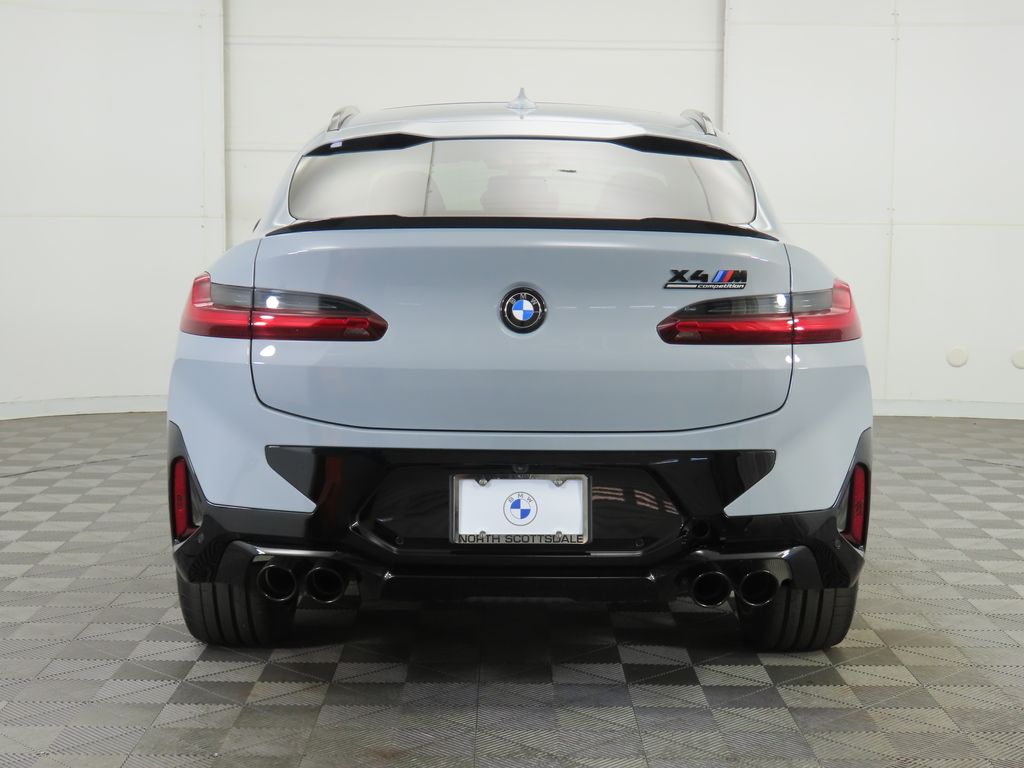 2025 BMW X4 M 6
