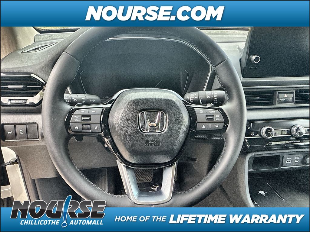 2025 Honda Pilot Touring photo