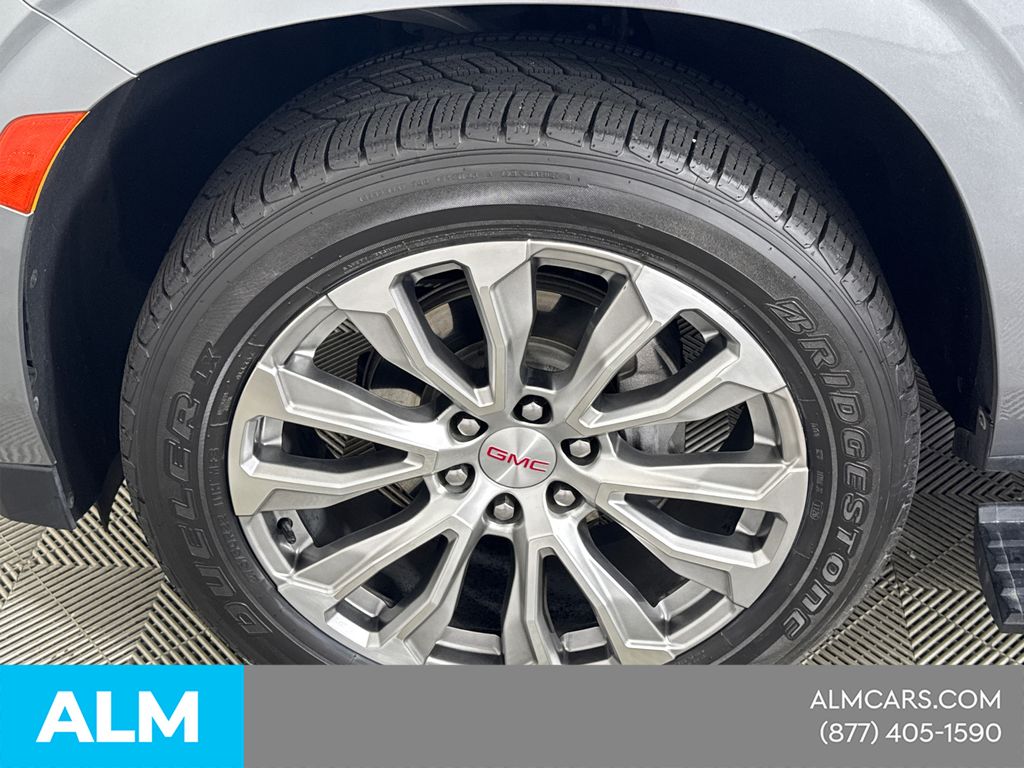 Used 2023 Silver GMC Denali image 14