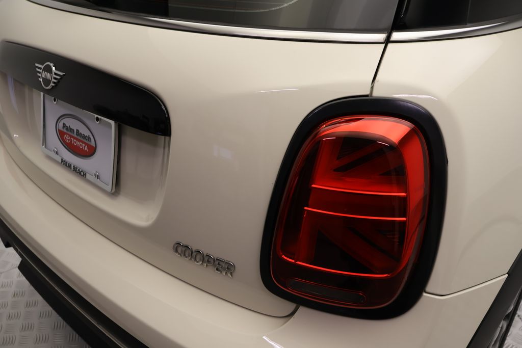 Thumbnail: 2022 MINI Cooper - 9