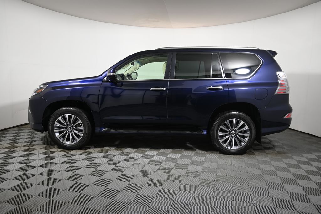 Thumbnail: 2020 Lexus GX - 2