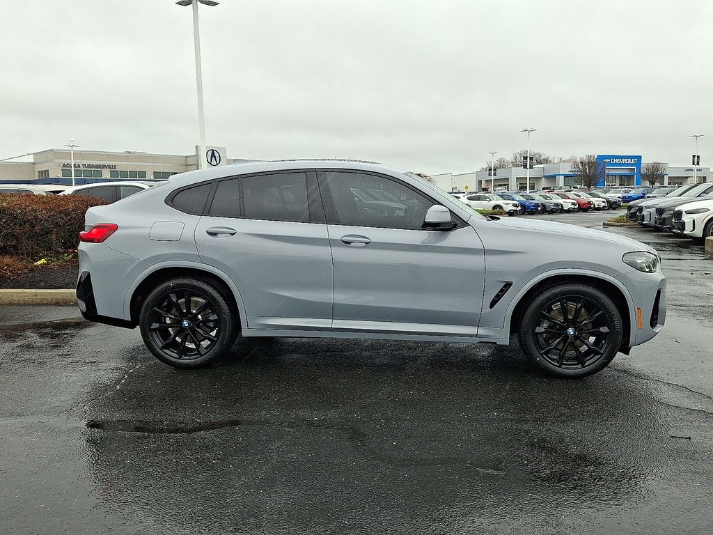 Thumbnail: 2023 BMW X4 - 7