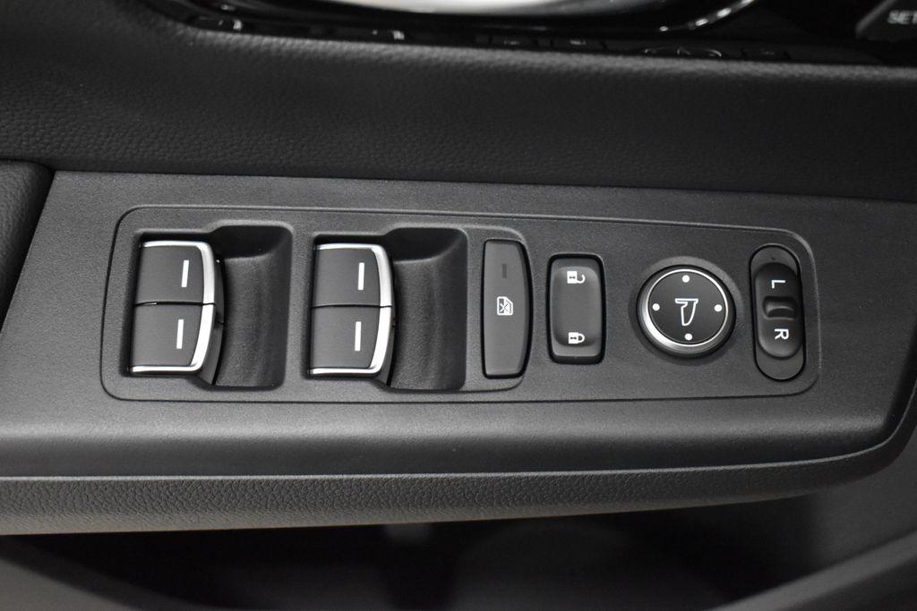 2025 Honda CR-V Sport Touring 9