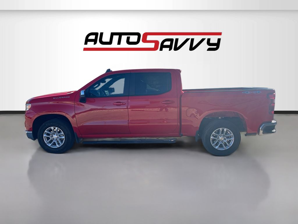 Used 2025 Red Chevrolet LT image 4