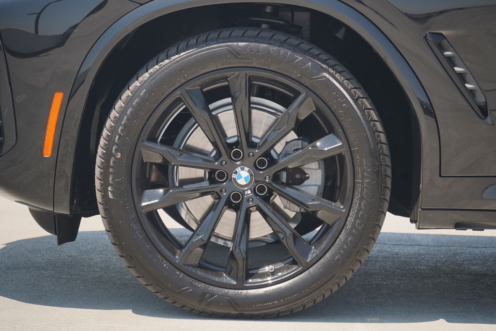 Thumbnail: 2025 BMW X4 - 5
