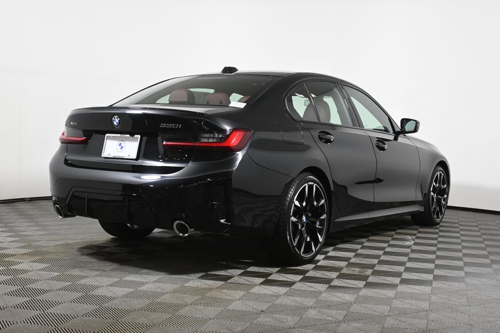 Thumbnail: 2026 BMW 3 Series - 7