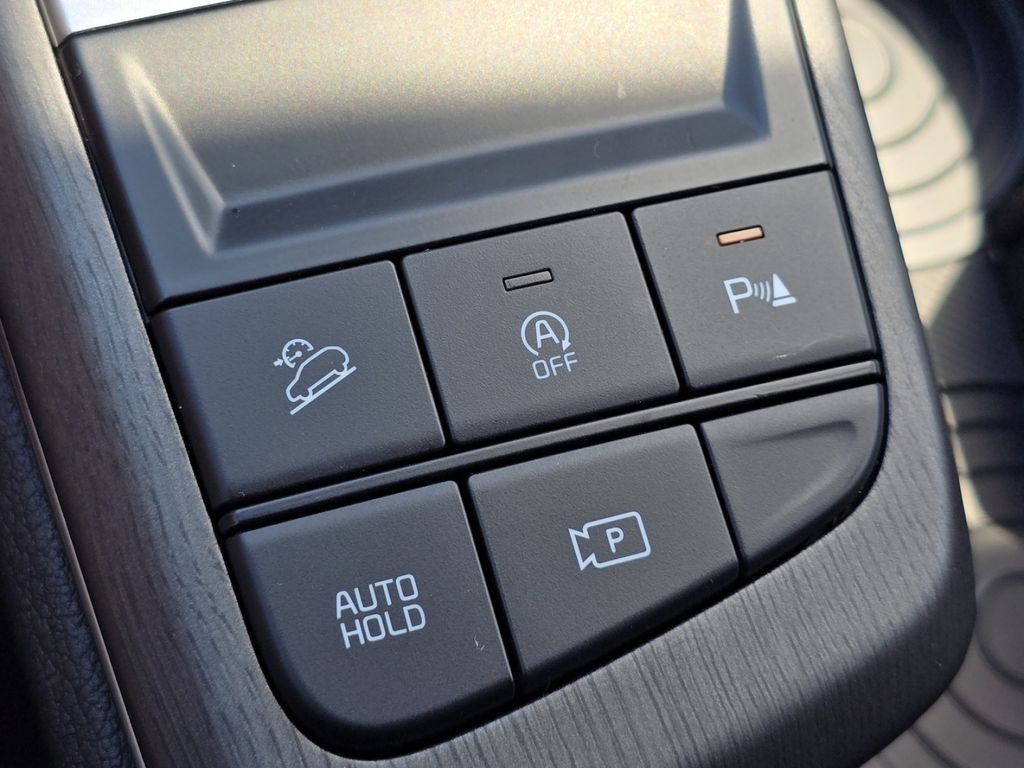 Used 2026 Red Kia X-Line image 10