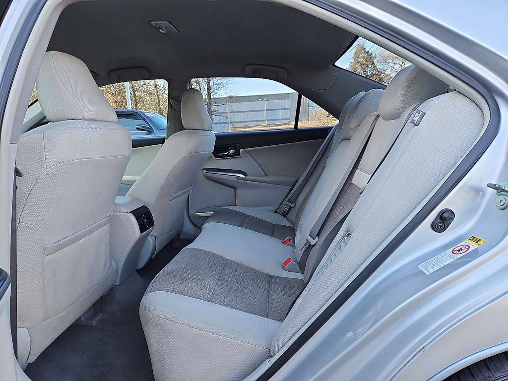 Thumbnail: 2012 Toyota Camry - 12