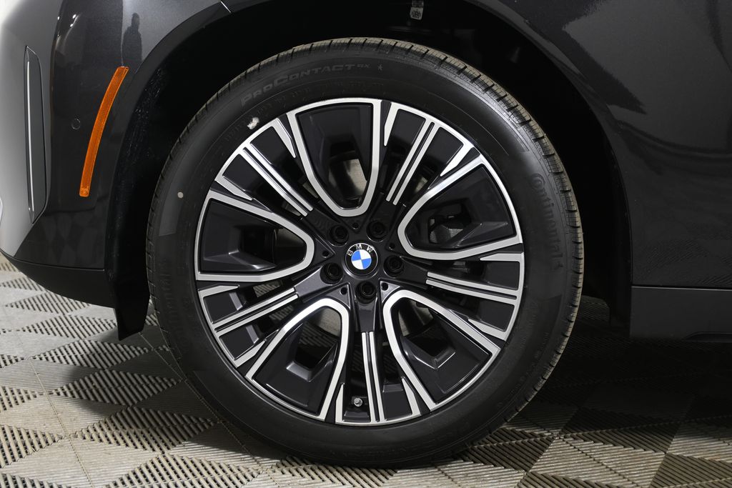 Thumbnail: 2026 BMW X3 - 12