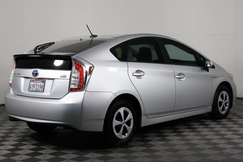 2012 Toyota Prius Three 4