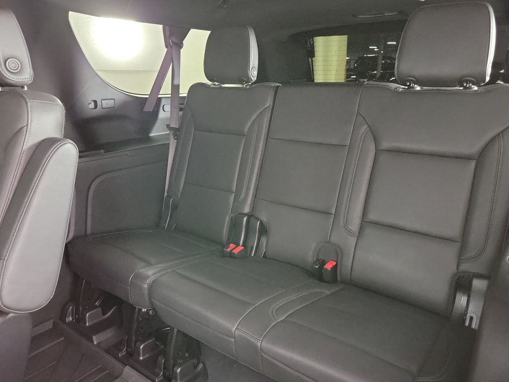 2023 Chevrolet Suburban Z71 - 7